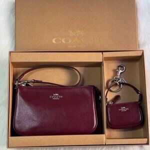 3835 COACH NOLITA BOXED GIFT SET WITH MINI NOLITA CHARM